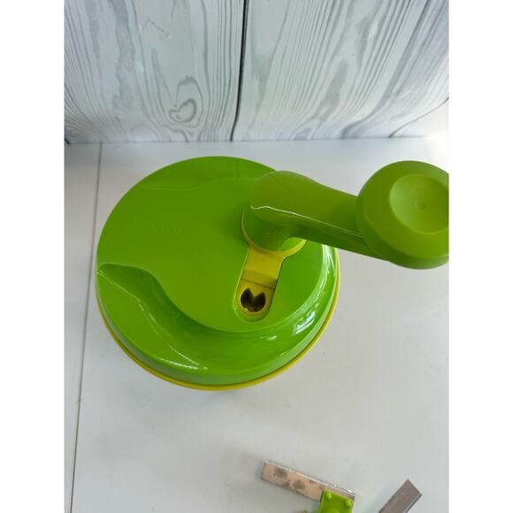 Tupperware Quick Chef Pro System Food Processor Chopper - Picture 7 of 7